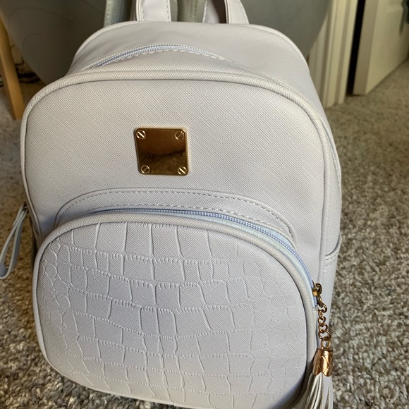 Small Backpack New - Picture 3 of 7